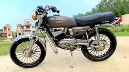 क्या 90 की किंग कही जाने वाली Yamaha RX 100 2025 में दोहरा पाएगी अपना जादुई इतिहास? जानिए कीमत, फीचर्स और दमदार इंजन की डिटेल्स
