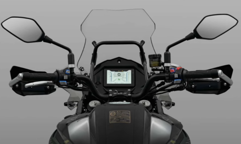 Benelli TRK 552X TFT Display